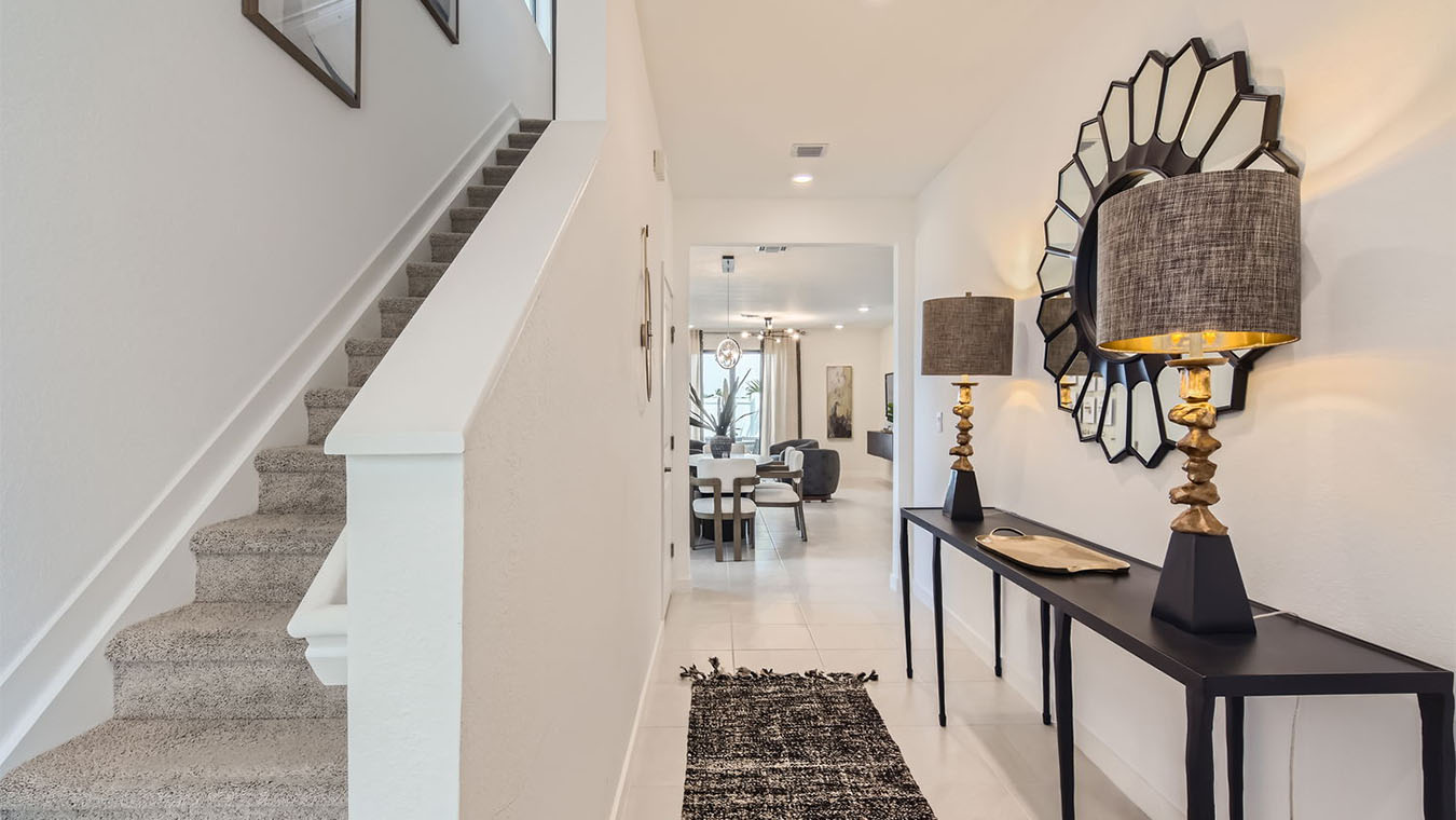 robie_0005_1567_SE_7th_Ct_-_Web_Quality_-_033_-_57_Stairway_and_Entry_Hallway-2